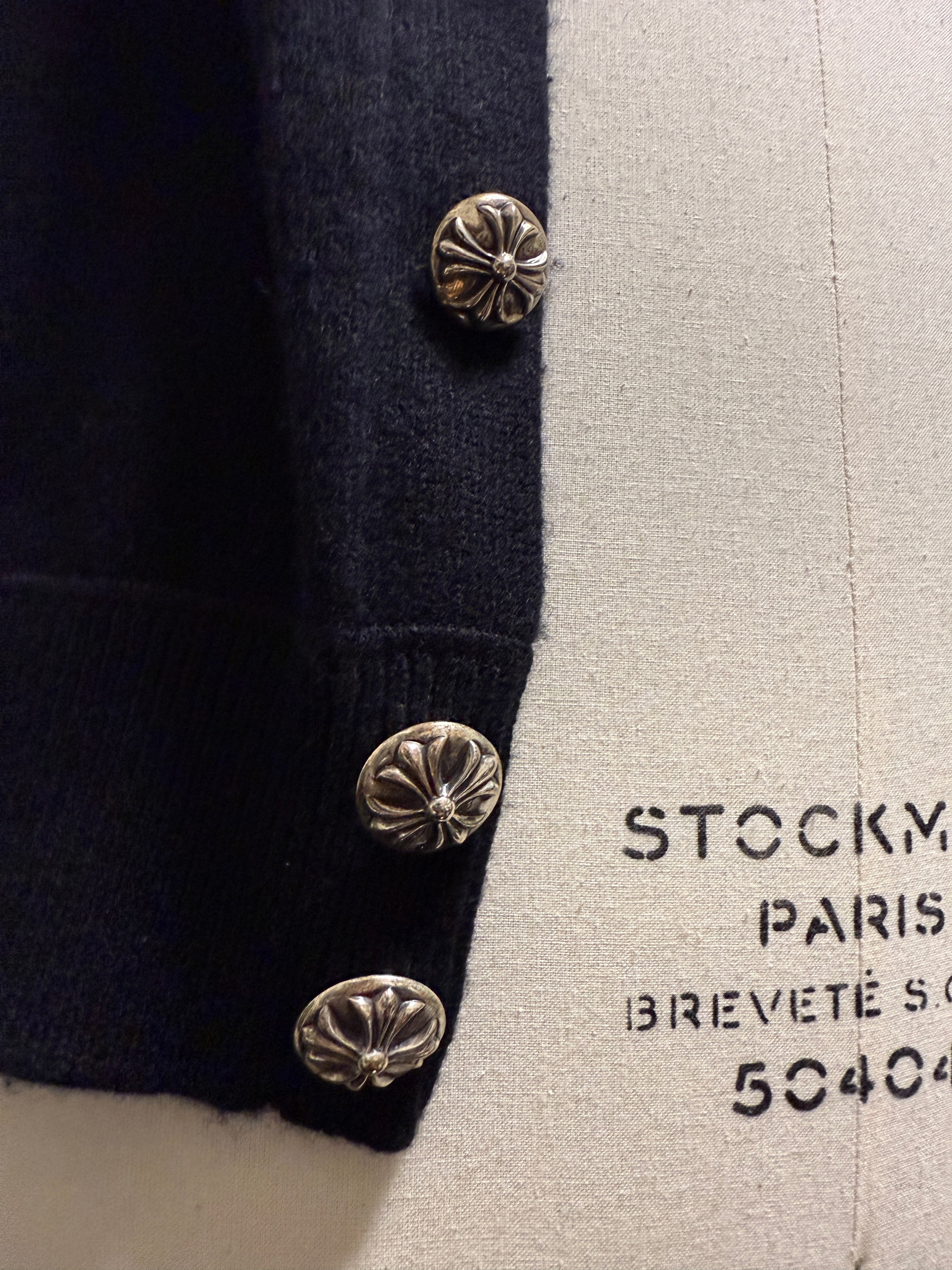 【CHROME HEARTS】Cashmere Plus Patch Cross Cardigan