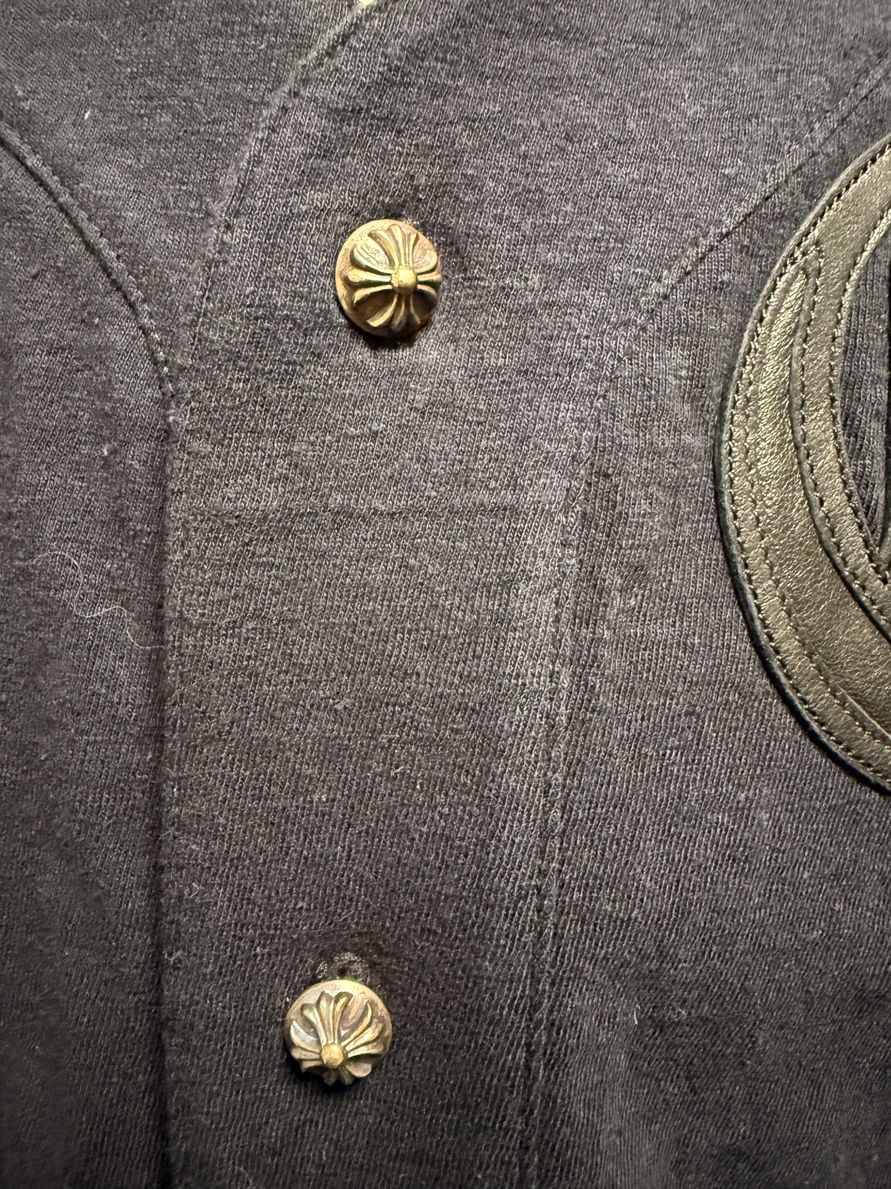 【CHROME HEARTS】LEATHER PATCH CROSS BALL BUTTON BASEBALL COTTON SHIRT