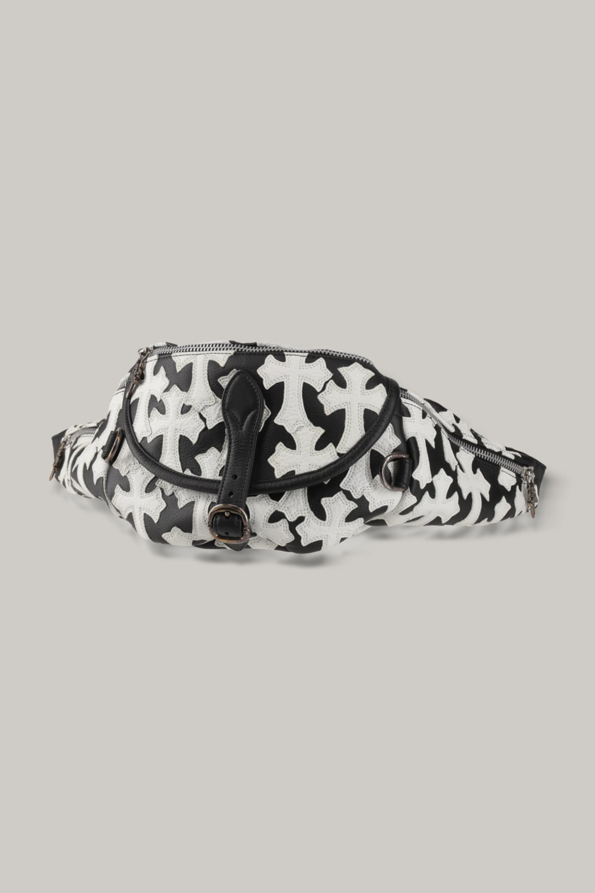 【CHROME HEARTS】#1 SNAT PACK BAG CROSS PATCH WHITE