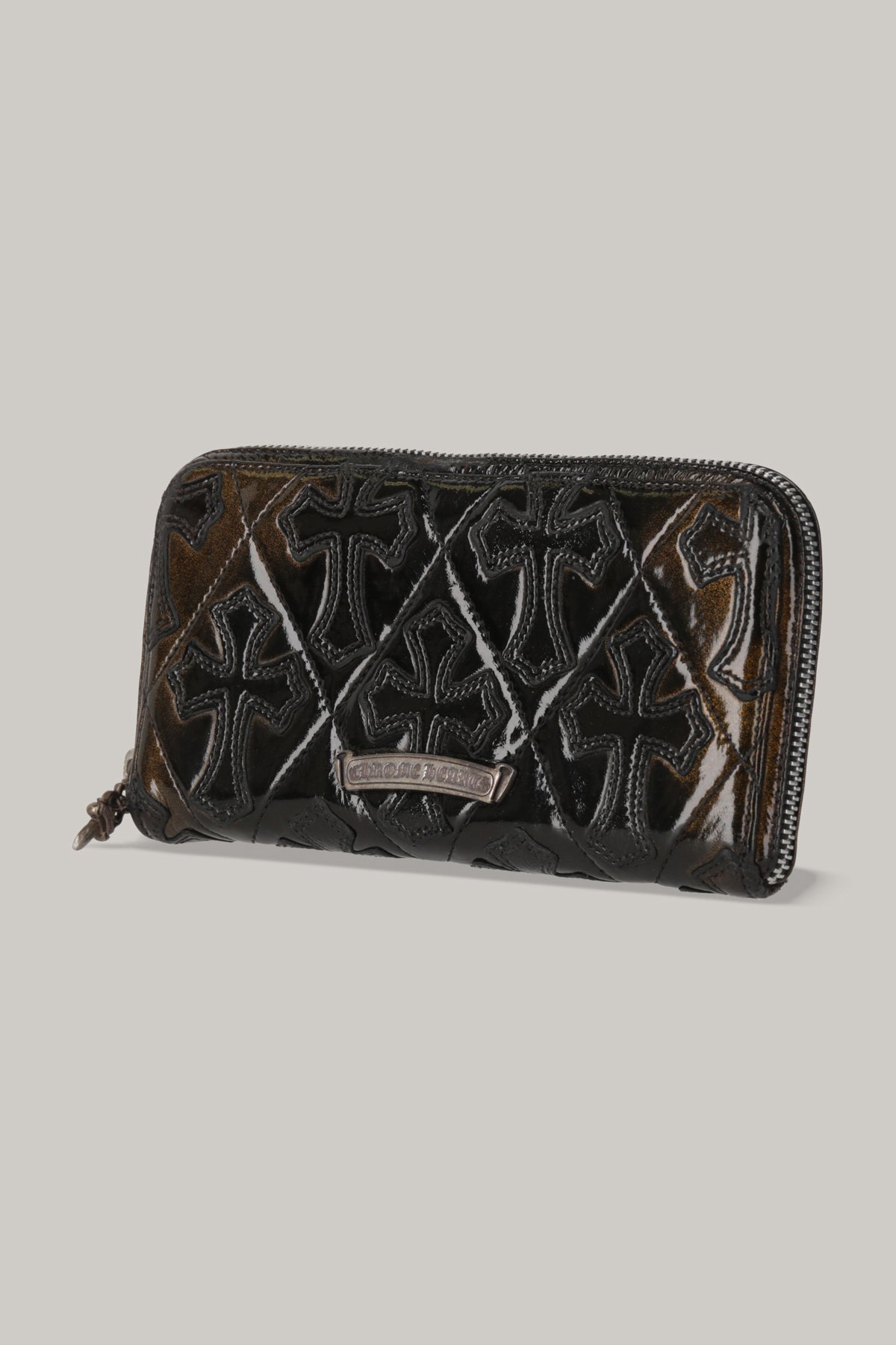 【CHROME HEARTS】QUILTED PATENT REC F ZIP WALLET