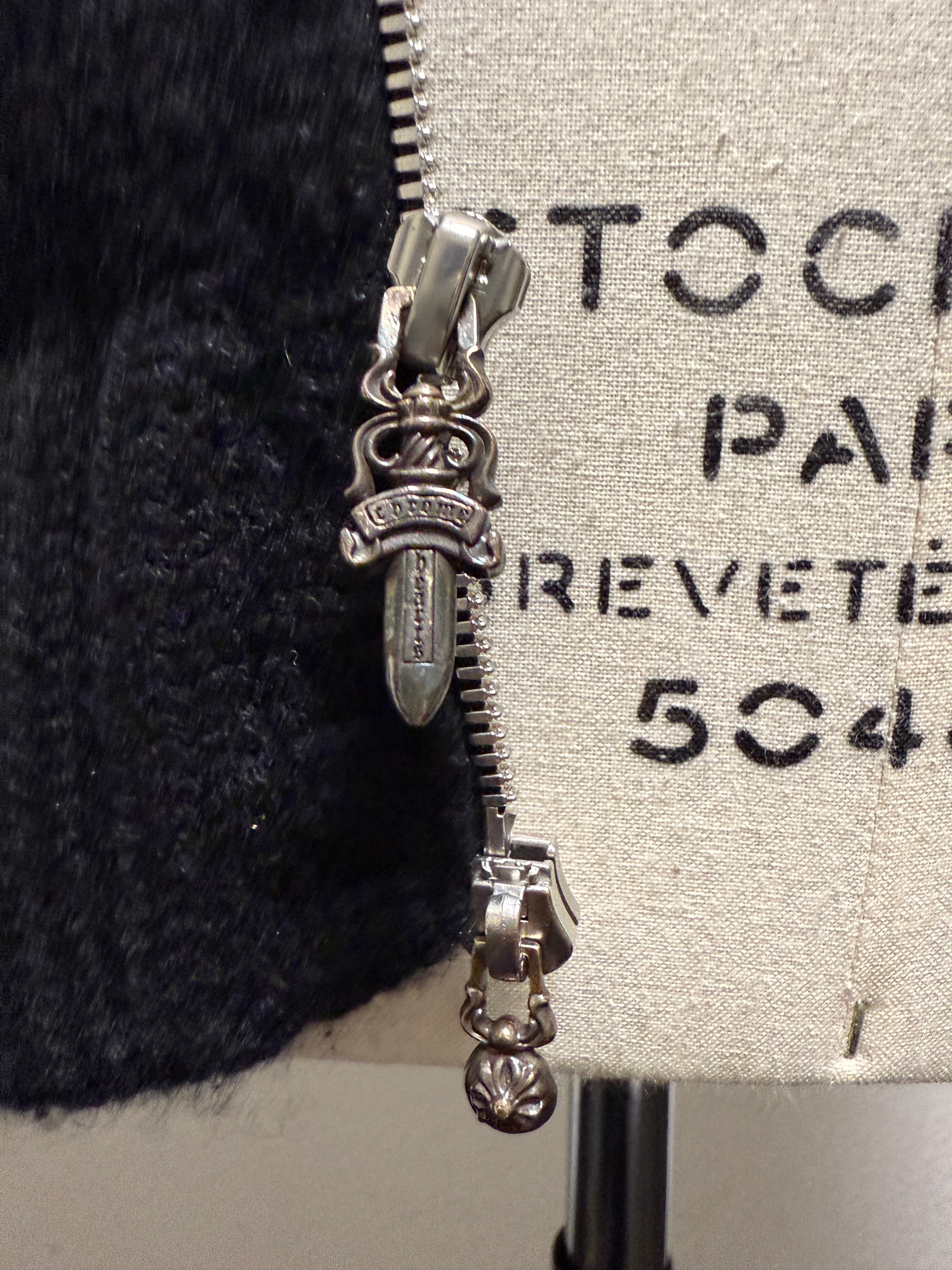 【CHROME HEARTS】CASHMERE FLORAL PATCH HOODIE