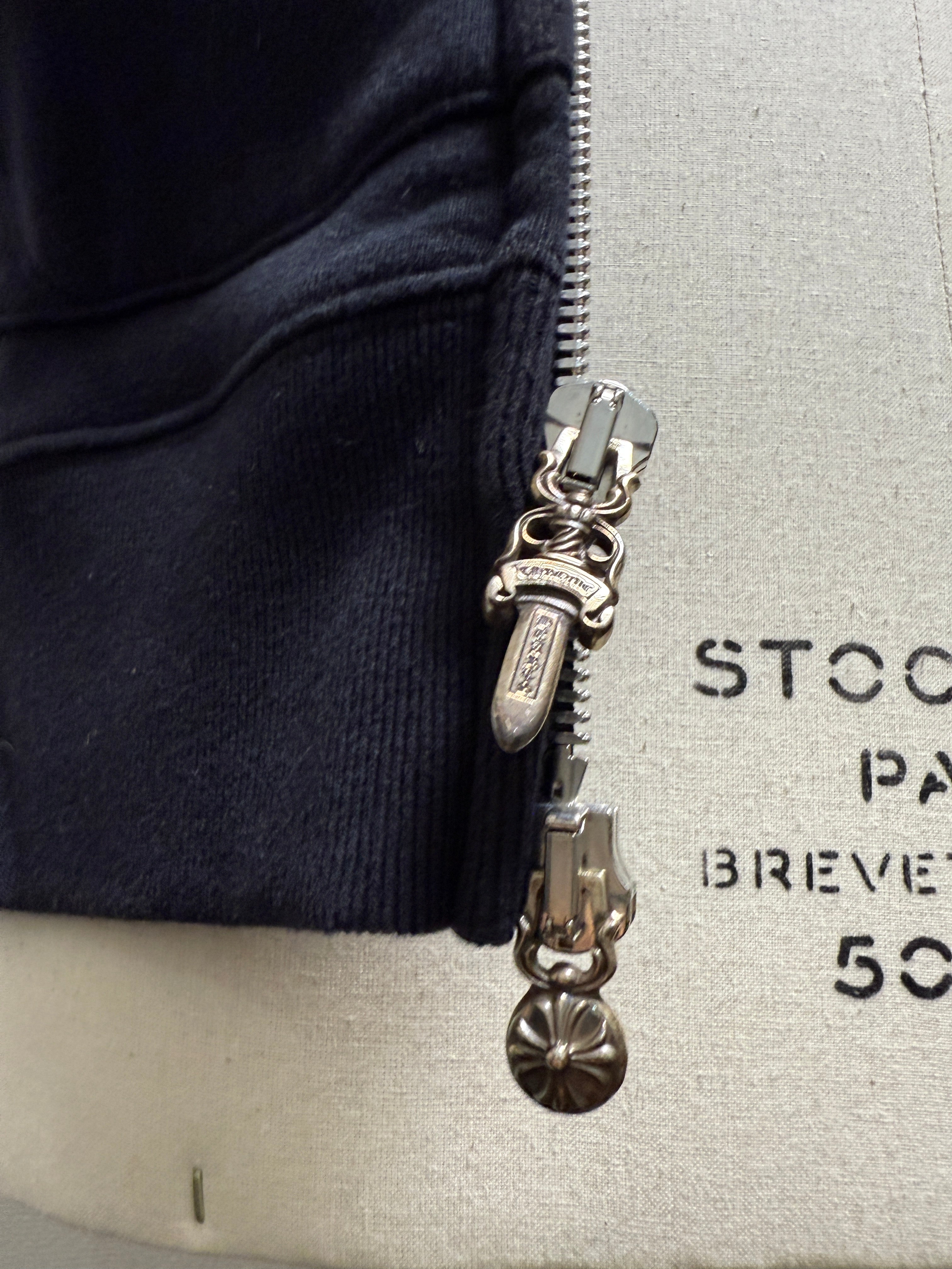 【CHROME HEARTS】FLORAL LEATHER PATCH ZIP HOODIE