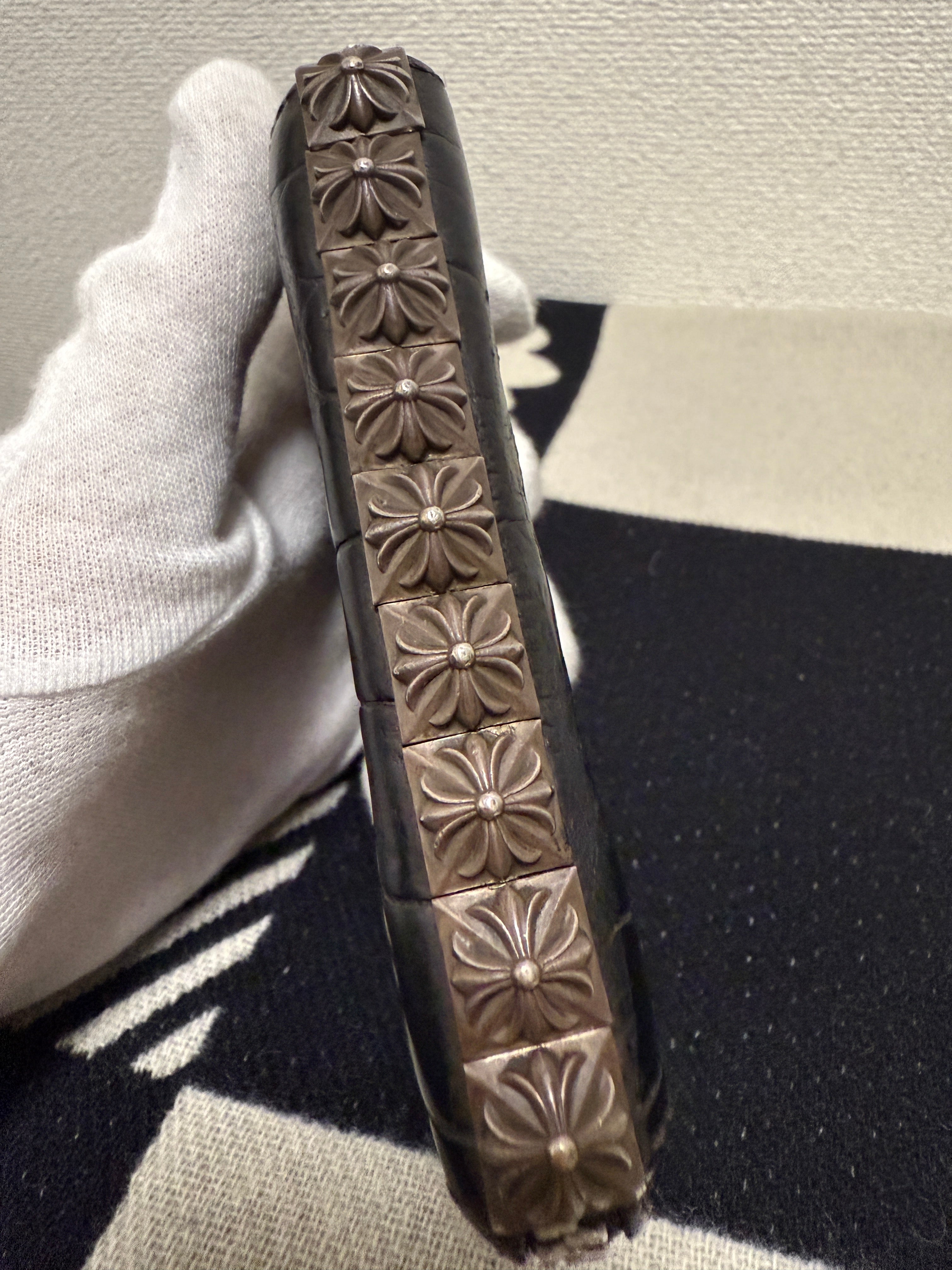 【CHROME HEARTS】3 SIDE ZIP ALLIGATOR WALLET