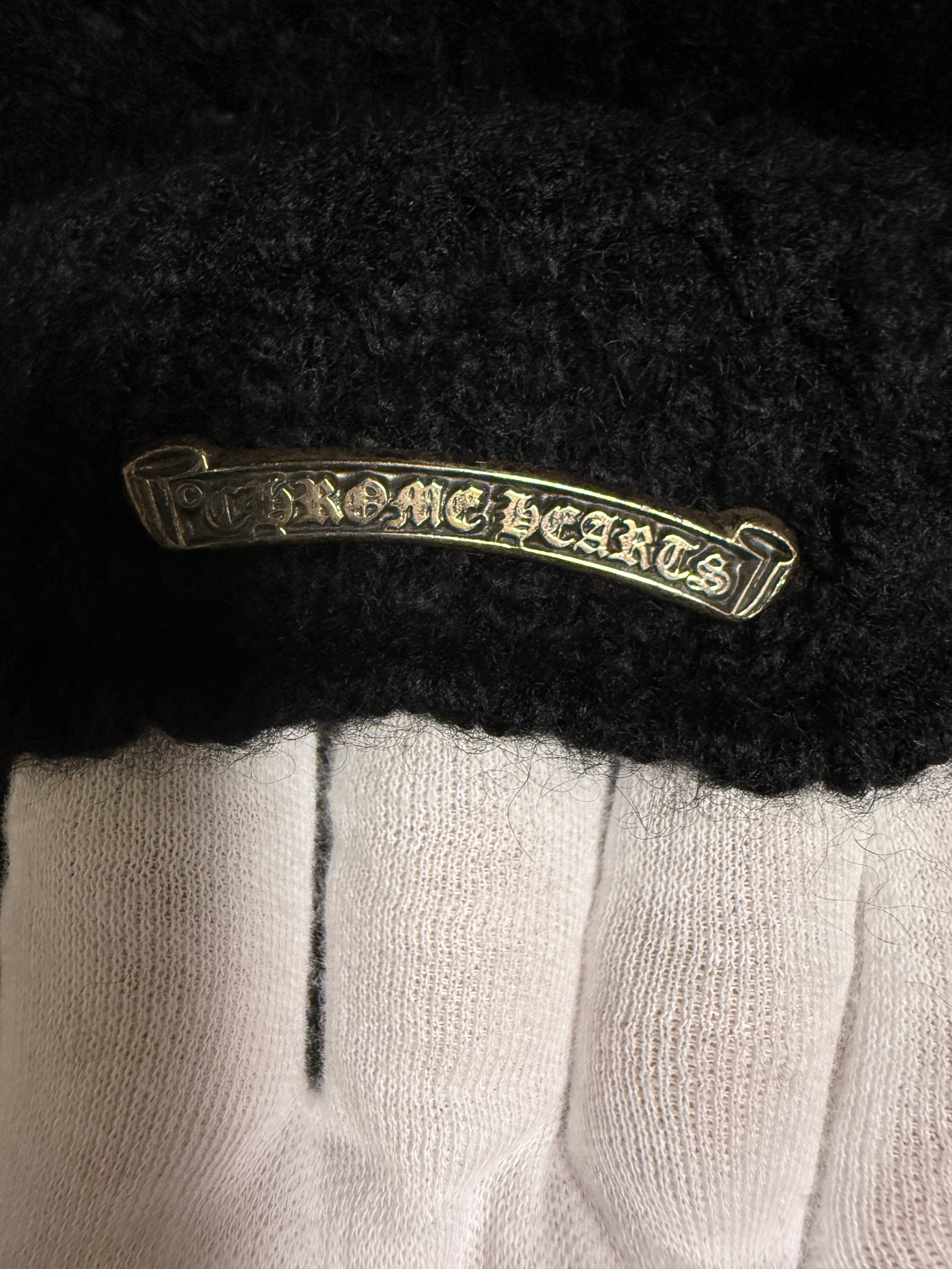 【CHROME HEARTS】CASHEMERE KNIT PLUS CROSS PATCH ZIP HOODIE