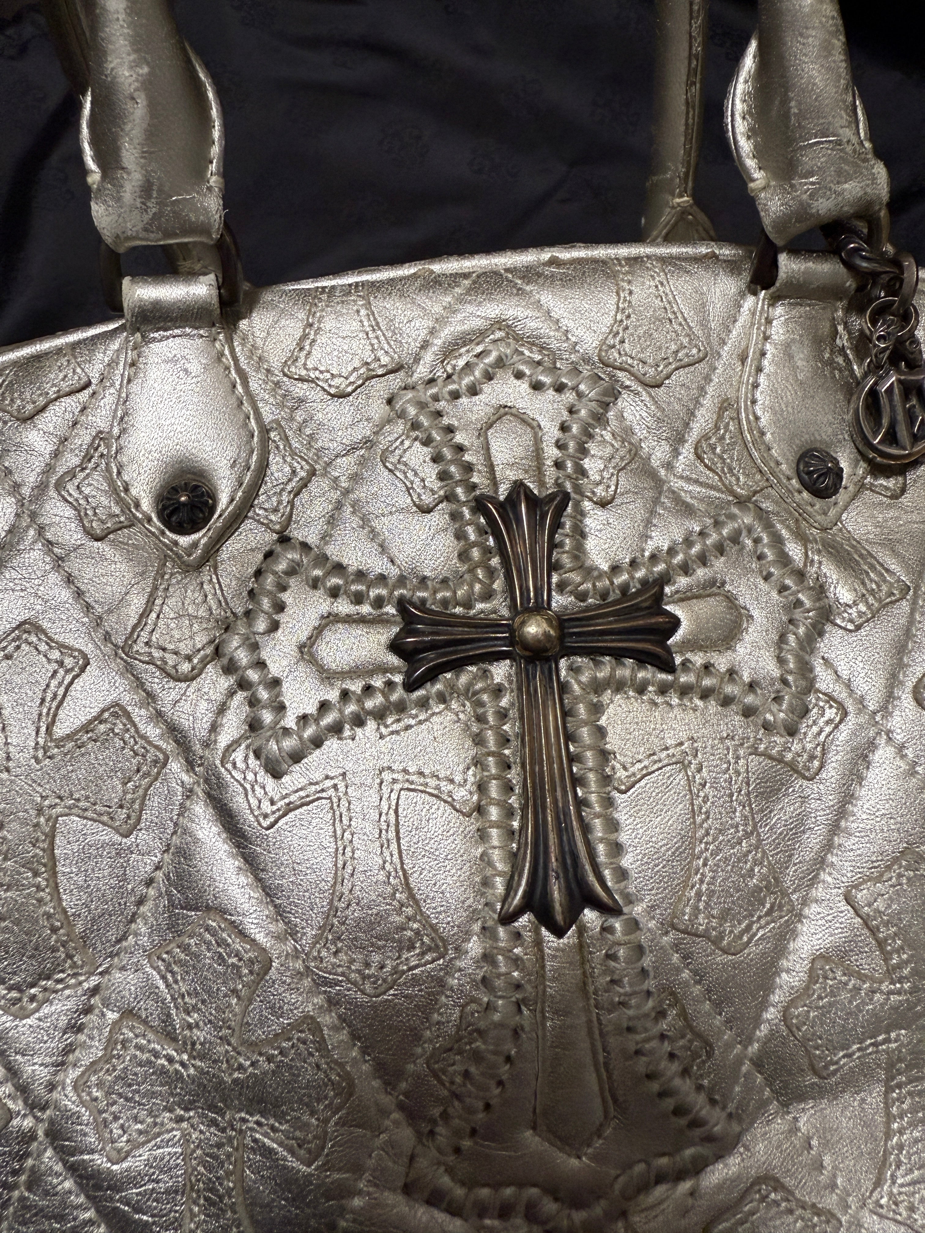 【CHROME HEARTS】GYM BAG SM CEMETERY CROSS PATCH LARGE CROSS