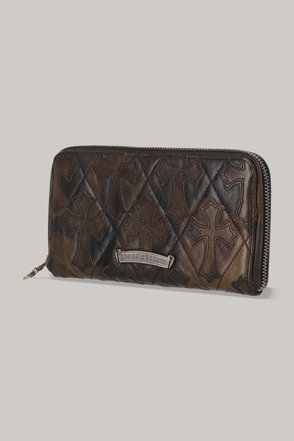 【CHROME HEARTS】CAMO CEMETERY CROSS QUILTED PATCHES REC F ZIP WALLET